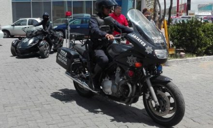 Conducía una motocicleta con alteraciones y fue reportado por los vecinos de Bosques del Prado