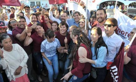 ¡Militantes y simpatizantes de MORENA respaldan registro de Arturo Ávila!