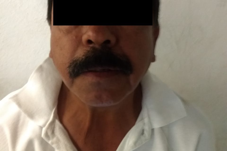 Contaba con una orden de aprehensión vigente por fraude en el estado de Zacatecas