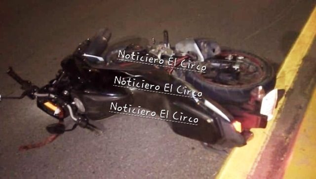 ¡1 muerto, 1 lesionado grave y 1 “levantado” tras ataque directo a tres motociclistas en Río Grande!