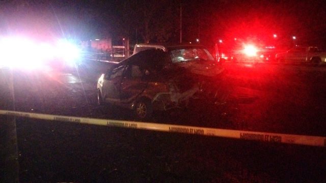 ¡Dos muertos dejó choque entre un auto y una camioneta en ...